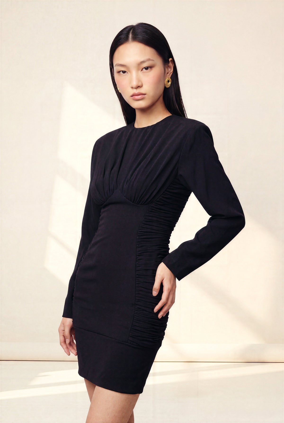 LYANA RUCHED DRESS (BLACK)