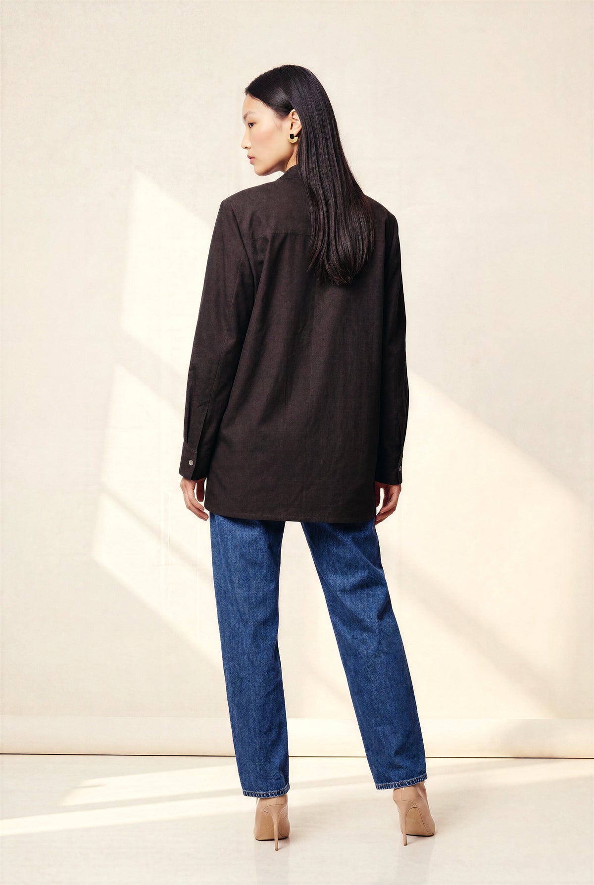 RUNE CONTARST SHIRT