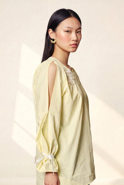 MELLOW CUT OUT TOP