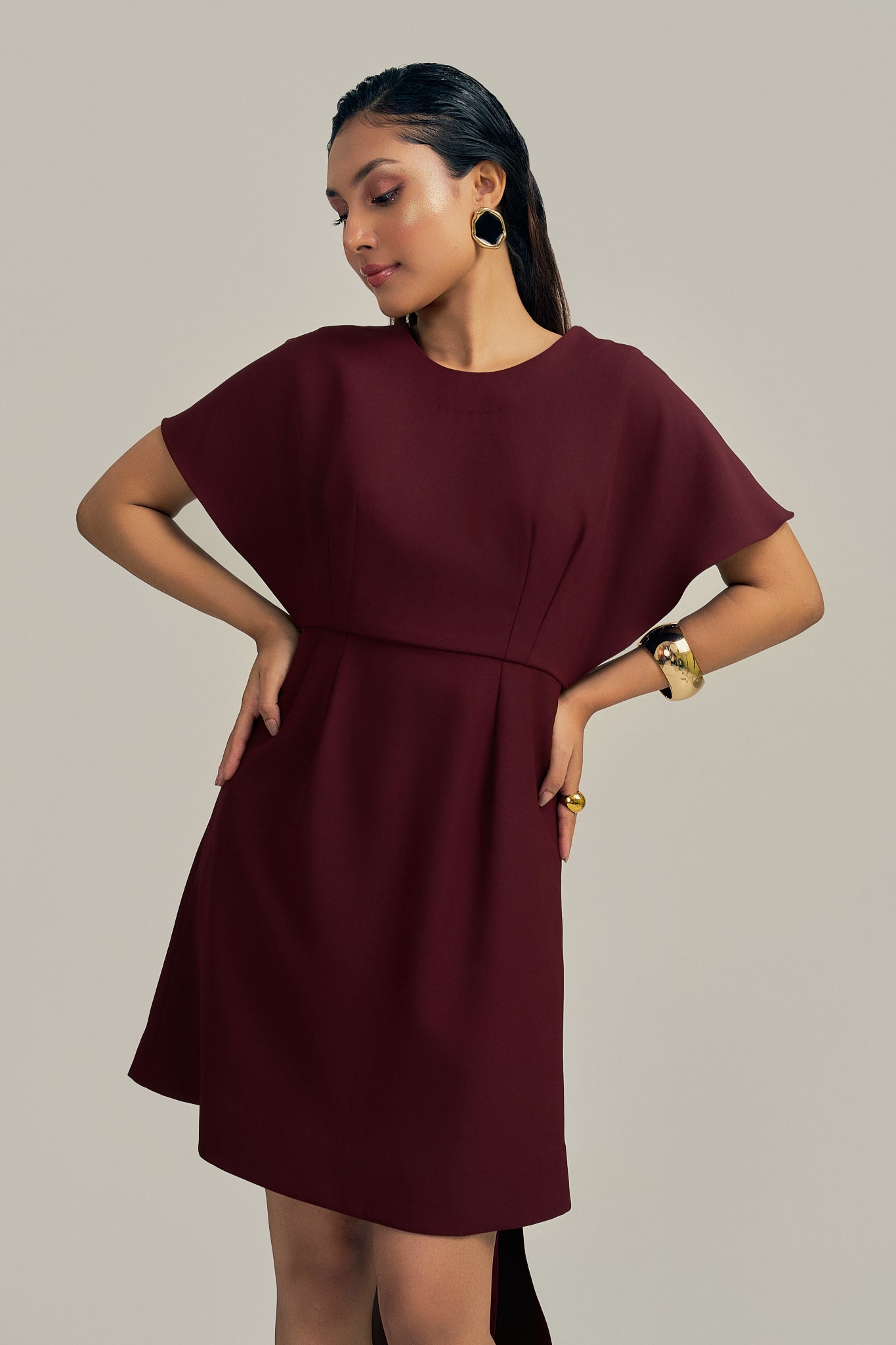 WINEBERRY TIE-BACK DRESS