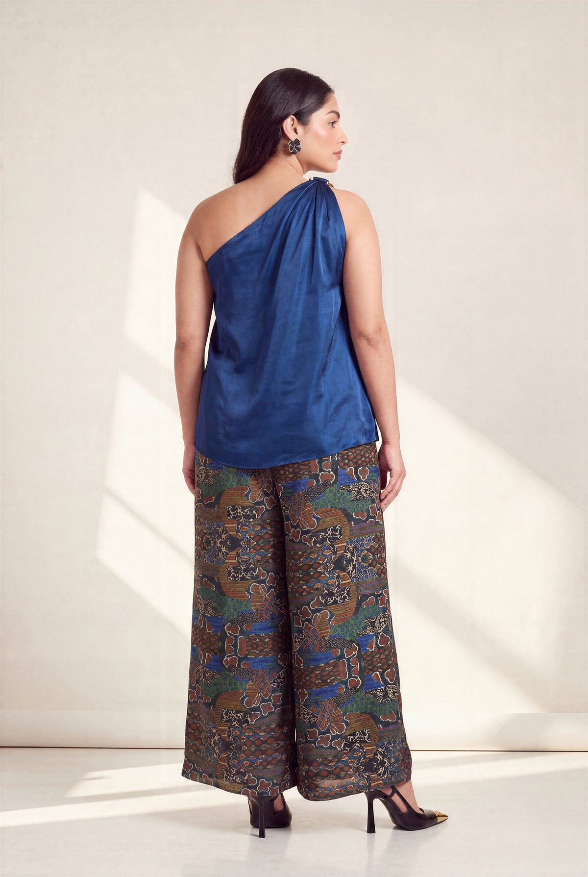TANGO ONE SHOULDER TOP