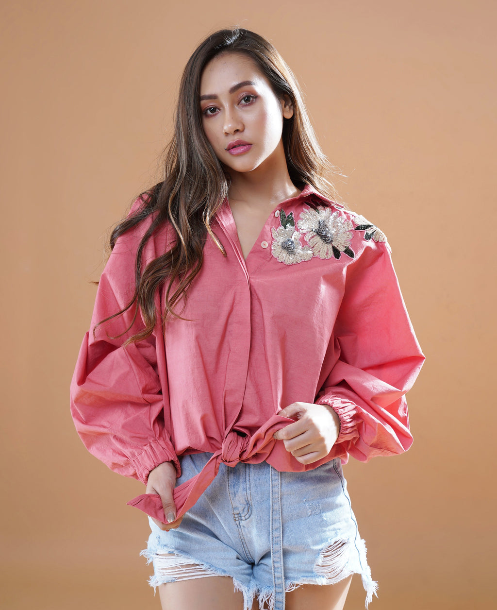 LUCIE KNOT SHIRT