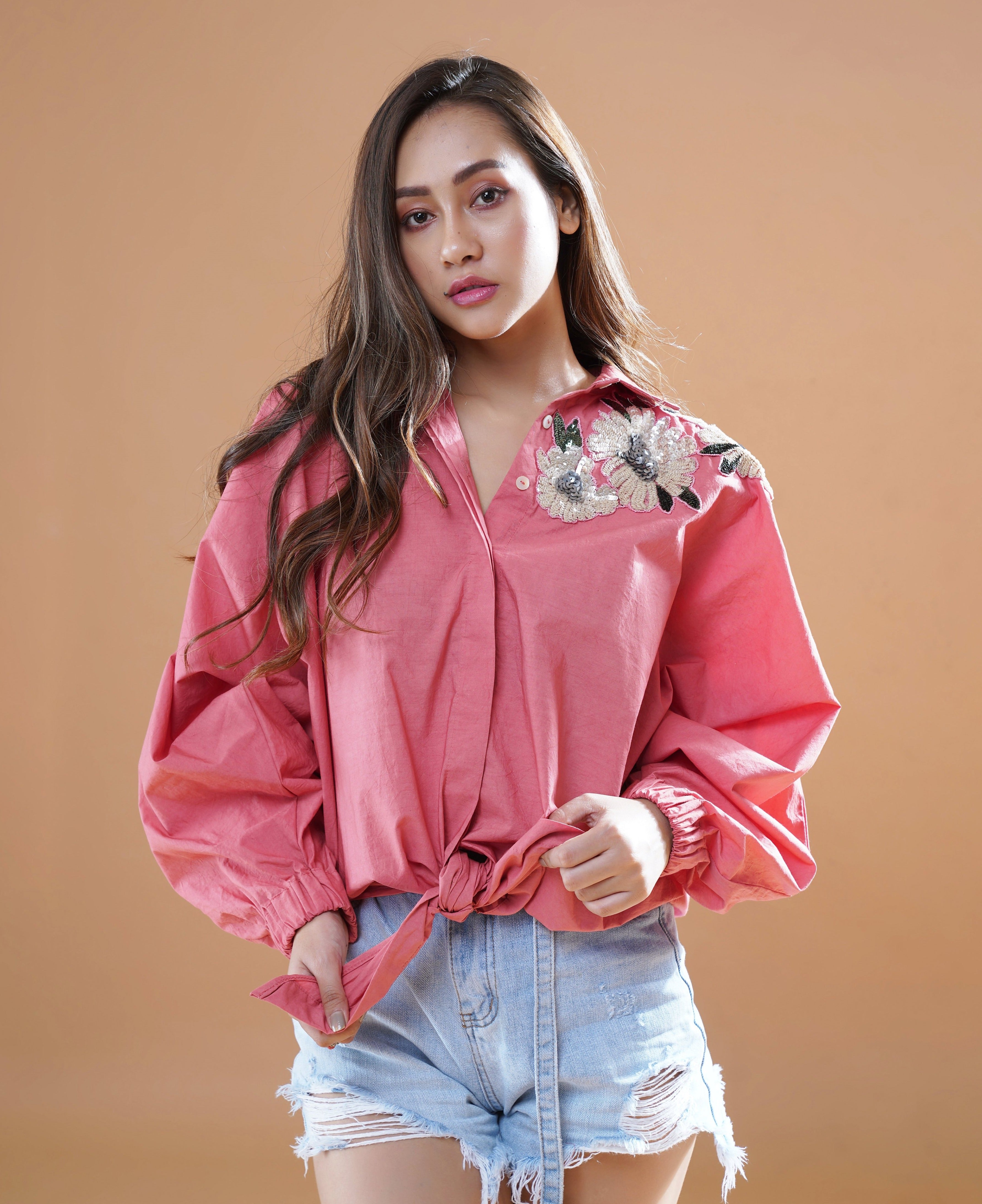 LUCIE KNOT SHIRT